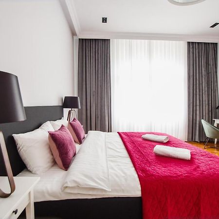 Spacious Riverviews Apartment Near Piata Unirii 오라데아 외부 사진