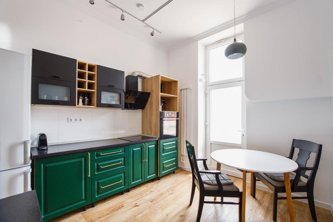 Spacious Riverviews Apartment Near Piata Unirii 오라데아 외부 사진